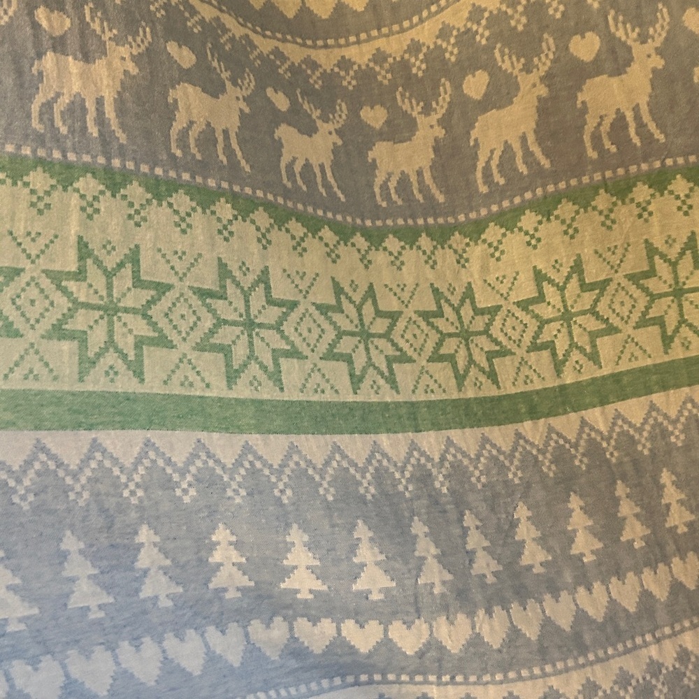 Hand Made Loom Set Reindeer Snowflake Winter’s Red Green Blue Towel Set 2 PC NEW - Picture 11 of 16